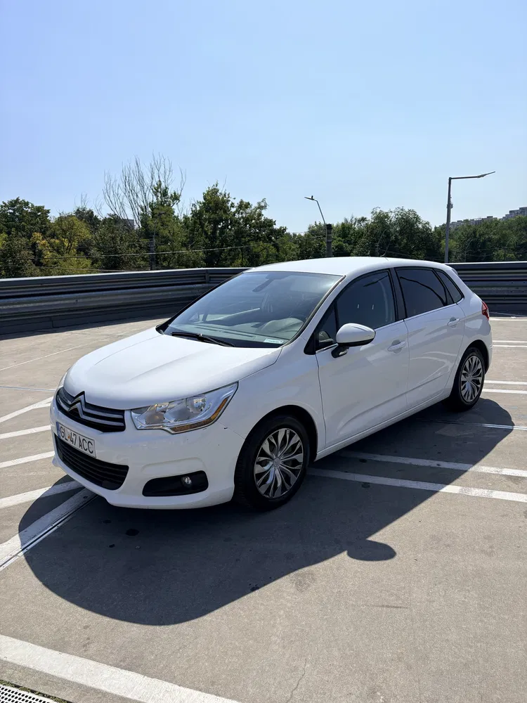 Fotografie: 2014 Citroen C4