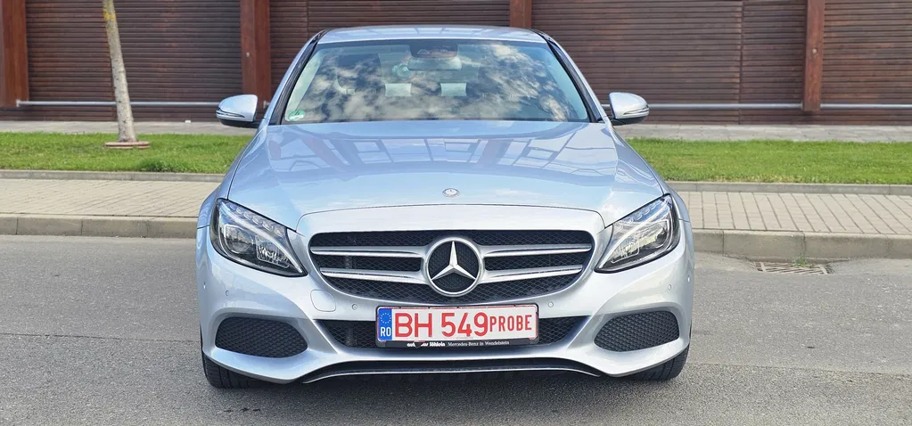Fotografie: 2017 Mercedes-Benz C
