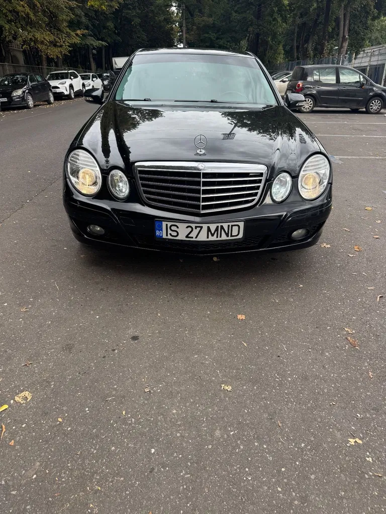 Fotografie: 2007 Mercedes-Benz E Class