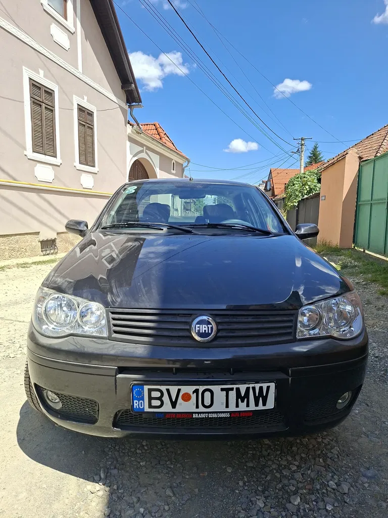 Fotografie: 2007 Fiat Albea