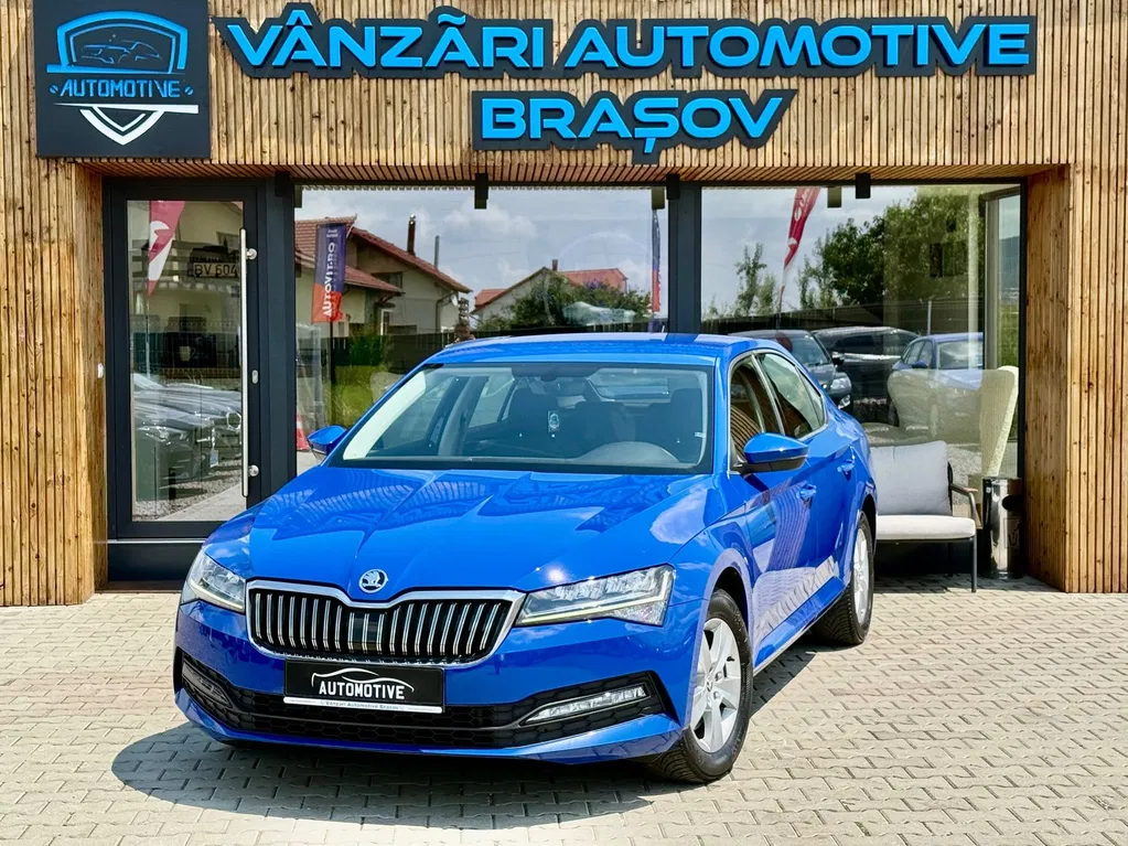 Fotografie: 2022 Skoda Superb