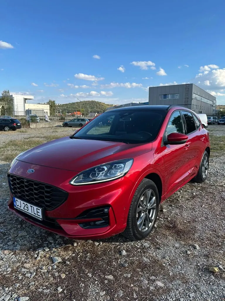 Fotografie: 2021 Ford Kuga