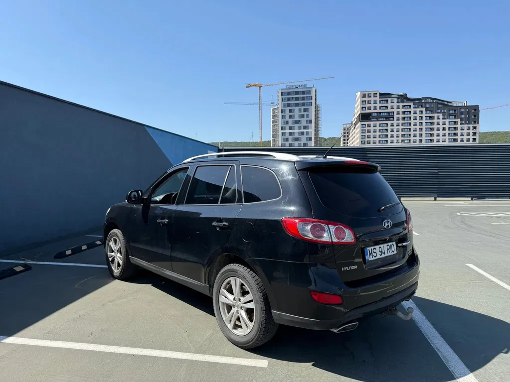 Fotografie: 2011 Hyundai Santa Fe