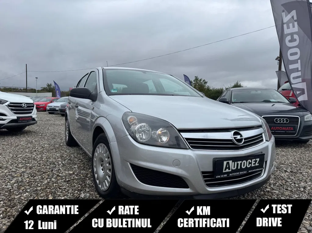 Fotografie: 2010 Opel Astra