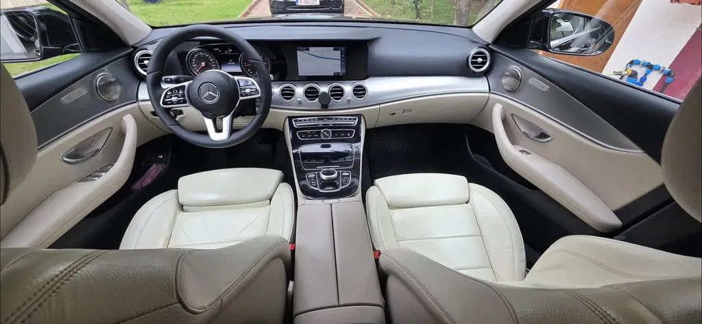 Fotografie: 2019 Mercedes-Benz E Class
