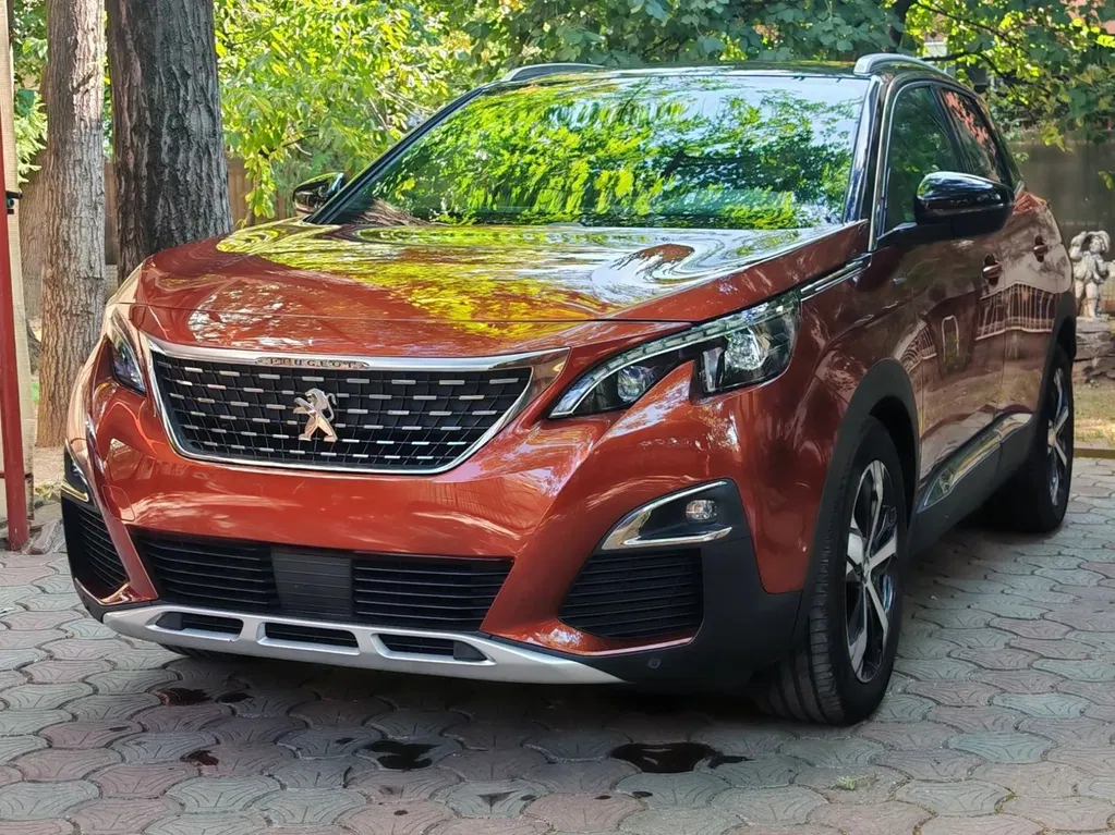 Fotografie: 2018 Peugeot 3008