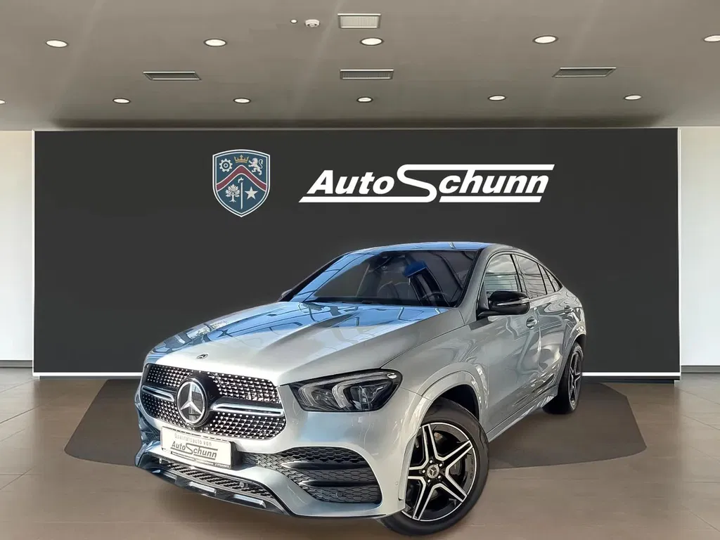 Fotografie: 2021 Mercedes-Benz GLE Coupe