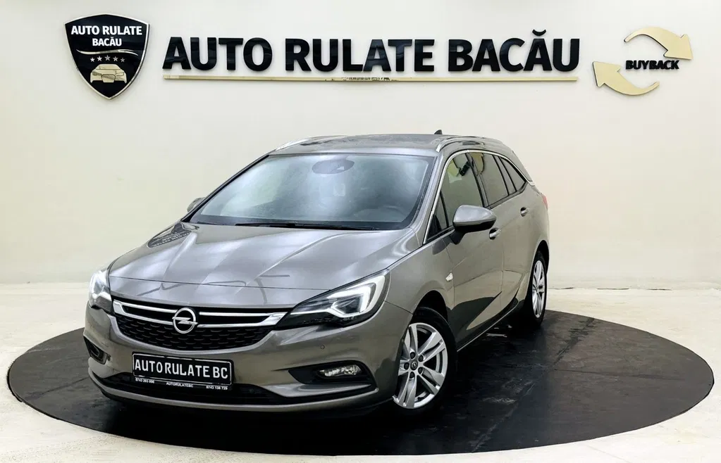 Fotografie: 2016 Opel Astra