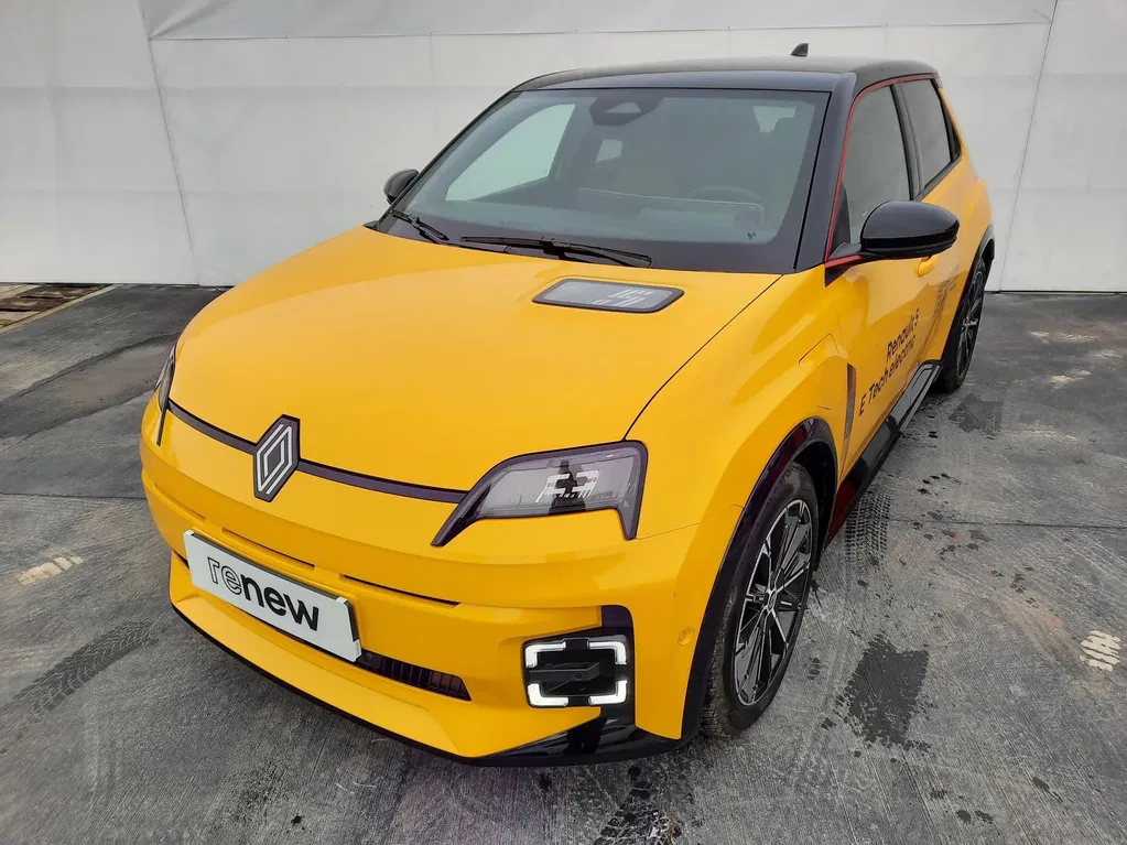 Fotografie: 2025 Renault 5