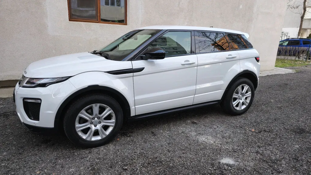 Fotografie: 2015 Land Rover Range Rover Evoque