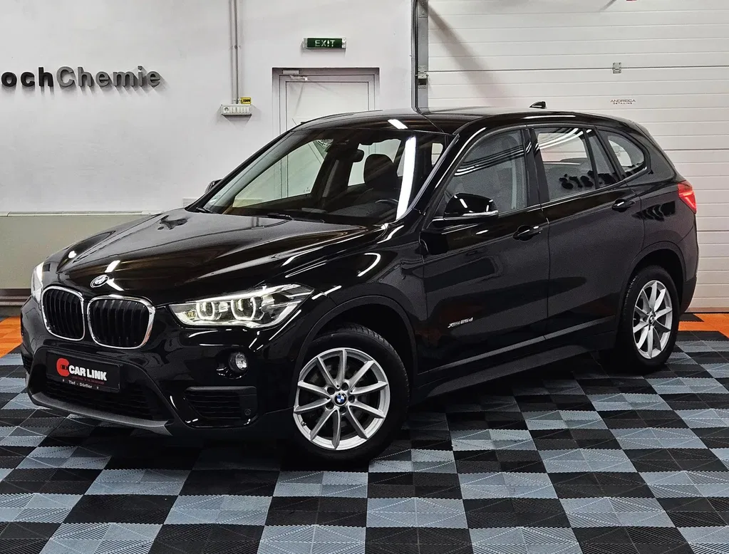 Fotografie: 2015 BMW X1