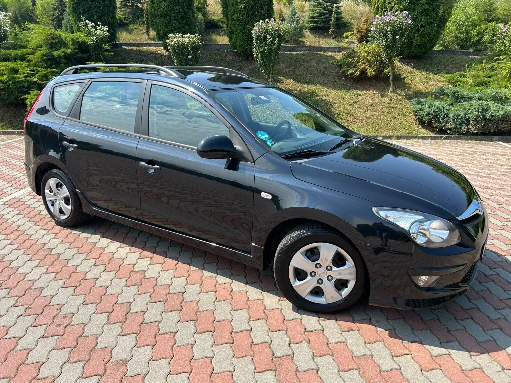 Fotografie: 2011 Hyundai i30