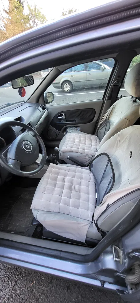 Fotografie: 2010 Renault Symbol