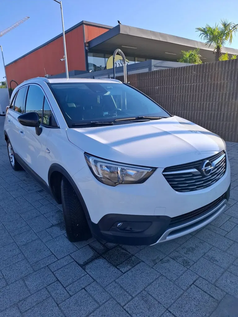 Fotografie: 2018 Opel Crossland