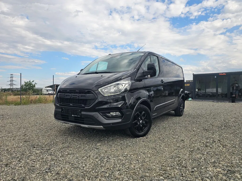 Fotografie: 2021 Ford Transit Custom