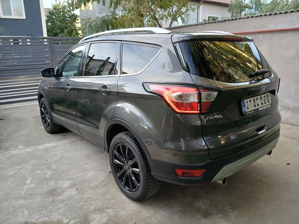 Fotografie: 2019 Ford Kuga