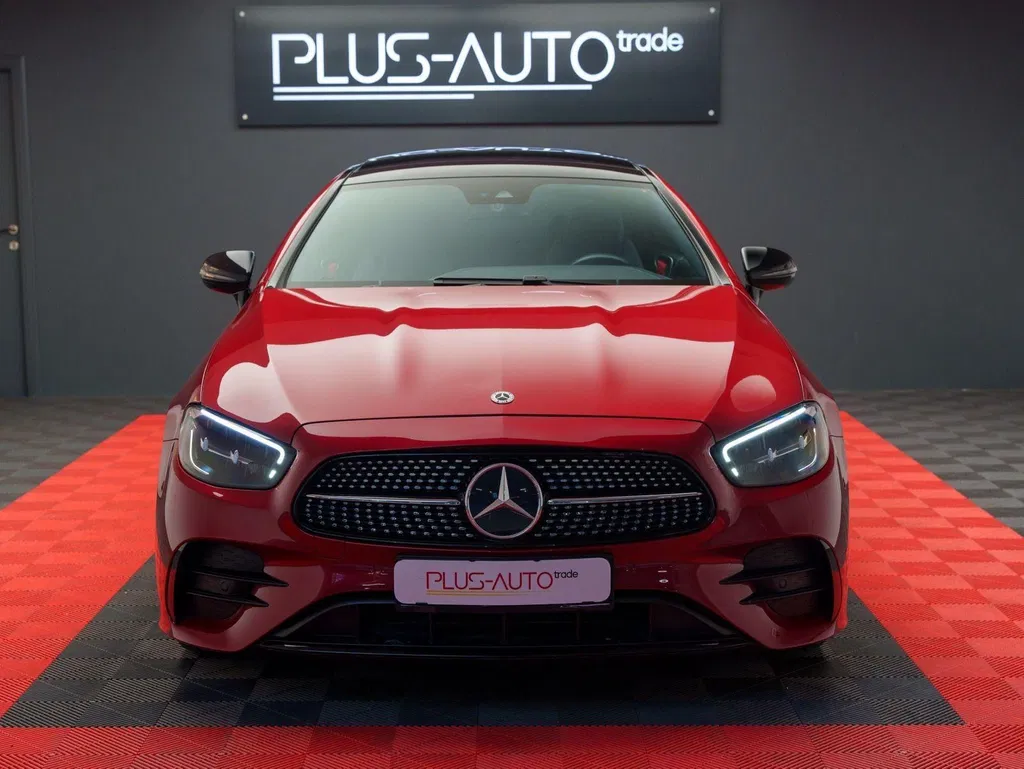 Fotografie: 2020 Mercedes-Benz E Class