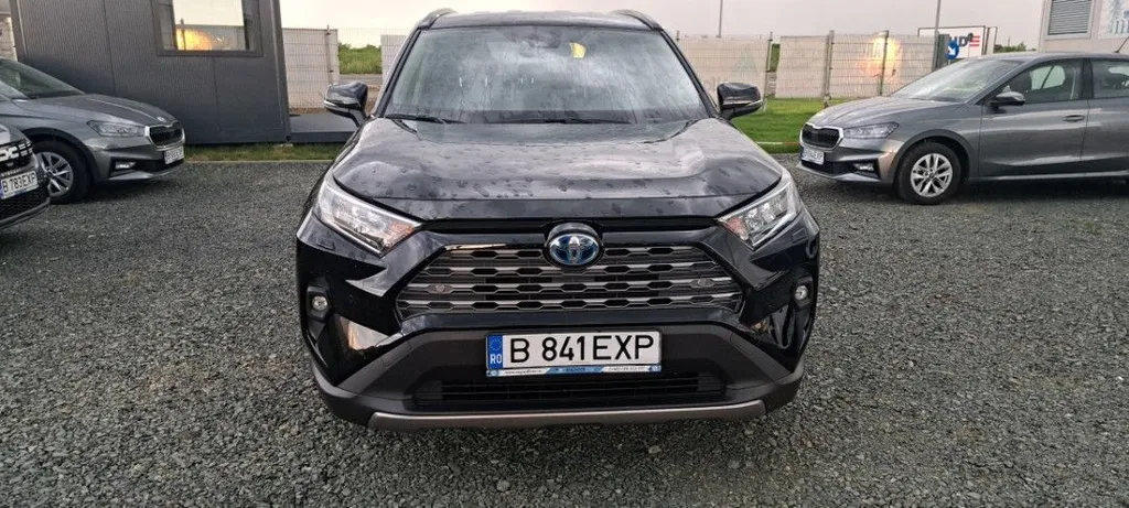 Fotografie: 2024 Toyota RAV-4