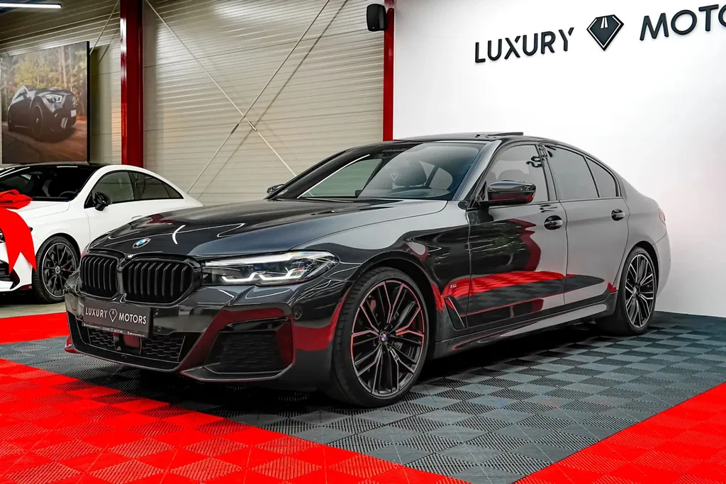Fotografie: 2023 BMW Seria 5