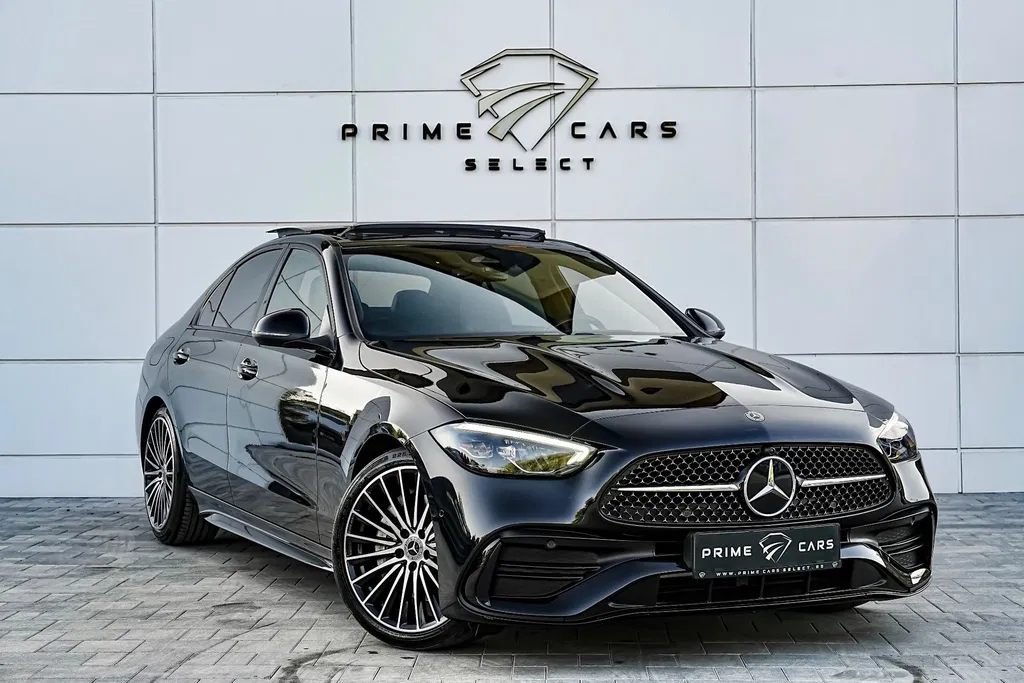 Fotografie: 2022 Mercedes-Benz C