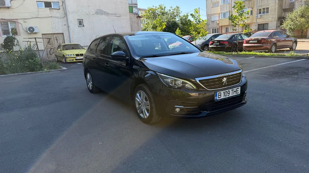 Fotografie: 2019 Peugeot 308