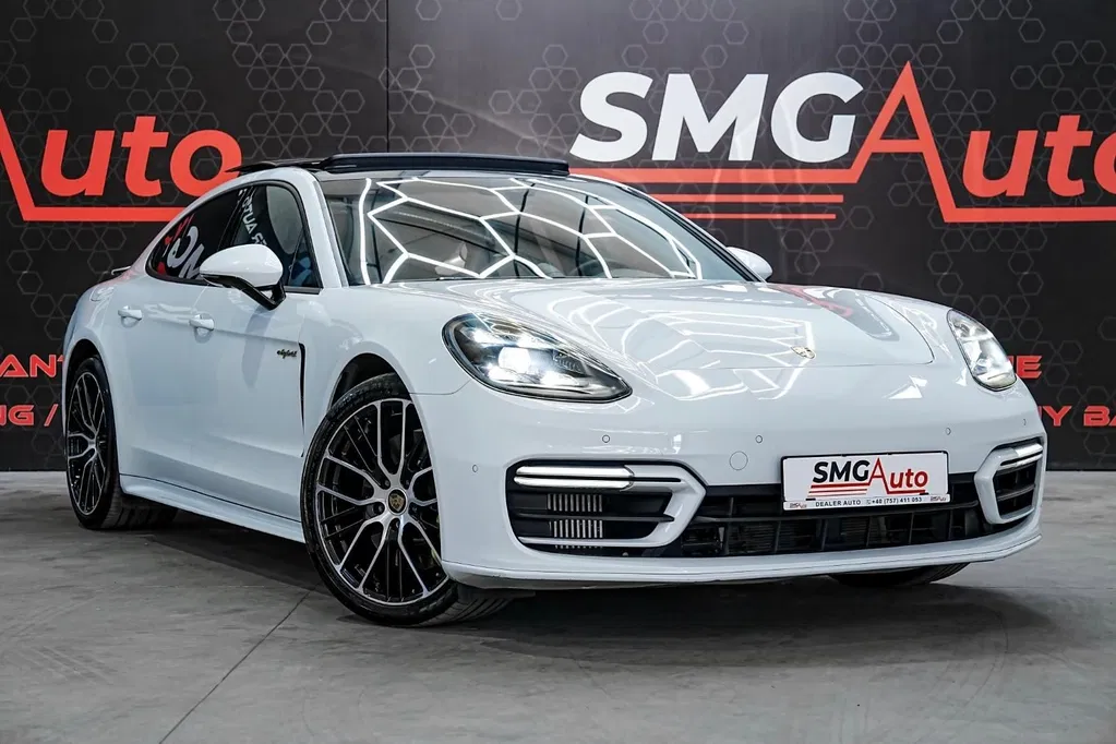 Fotografie: 2022 Porsche Panamera