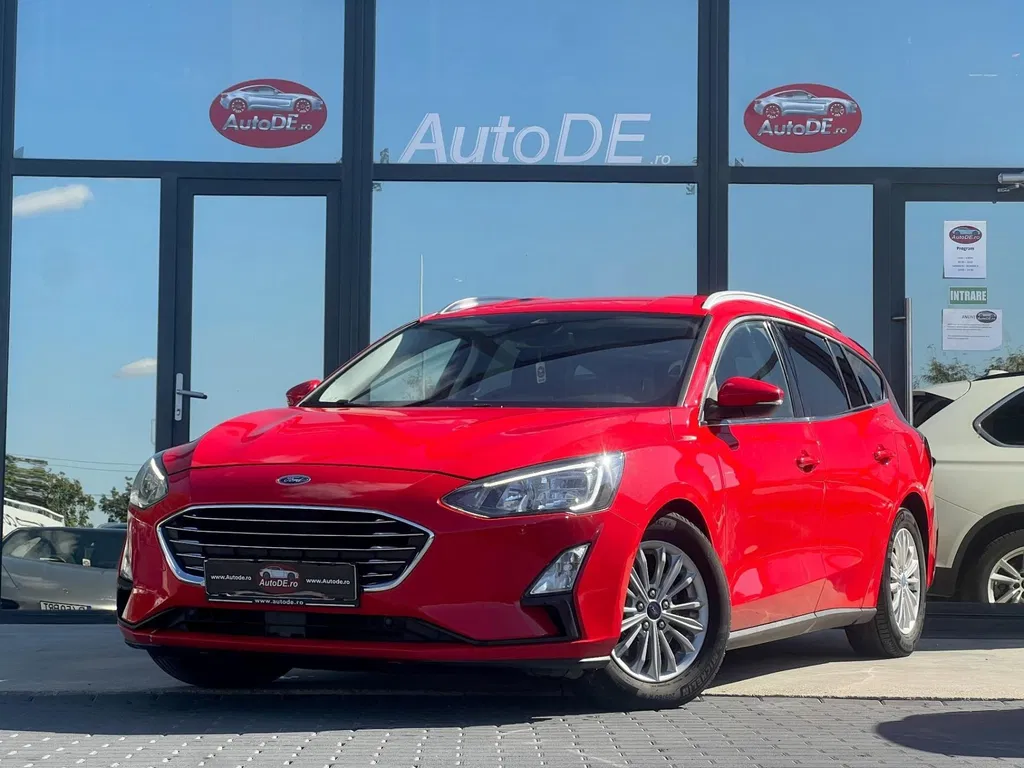 Fotografie: 2020 Ford Focus