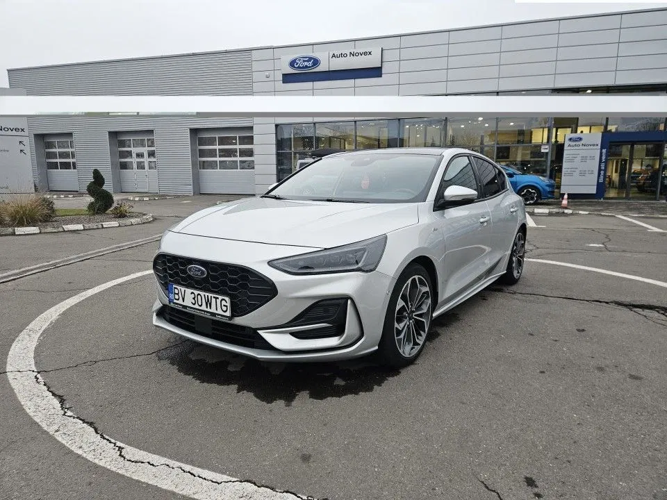 Fotografie: 2022 Ford Focus