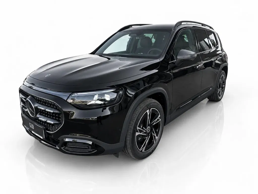 Fotografie: 2026 Mercedes-Benz GLB