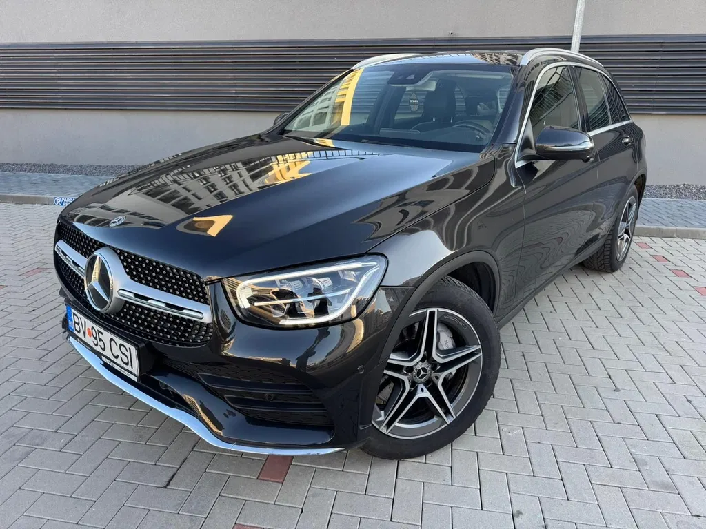 Fotografie: 2019 Mercedes-Benz GLC