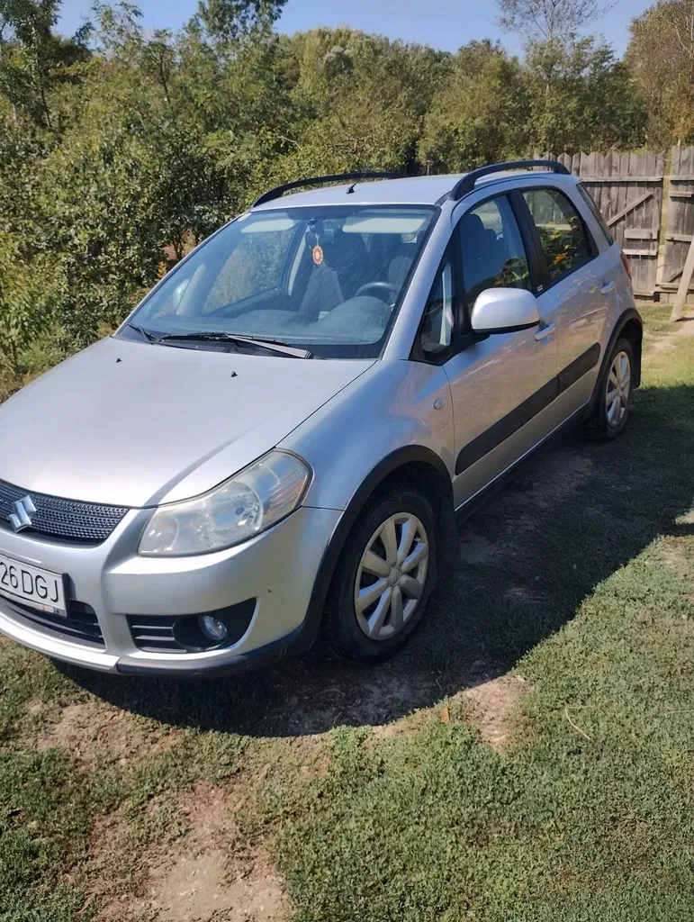 Fotografie: 2009 Suzuki SX4