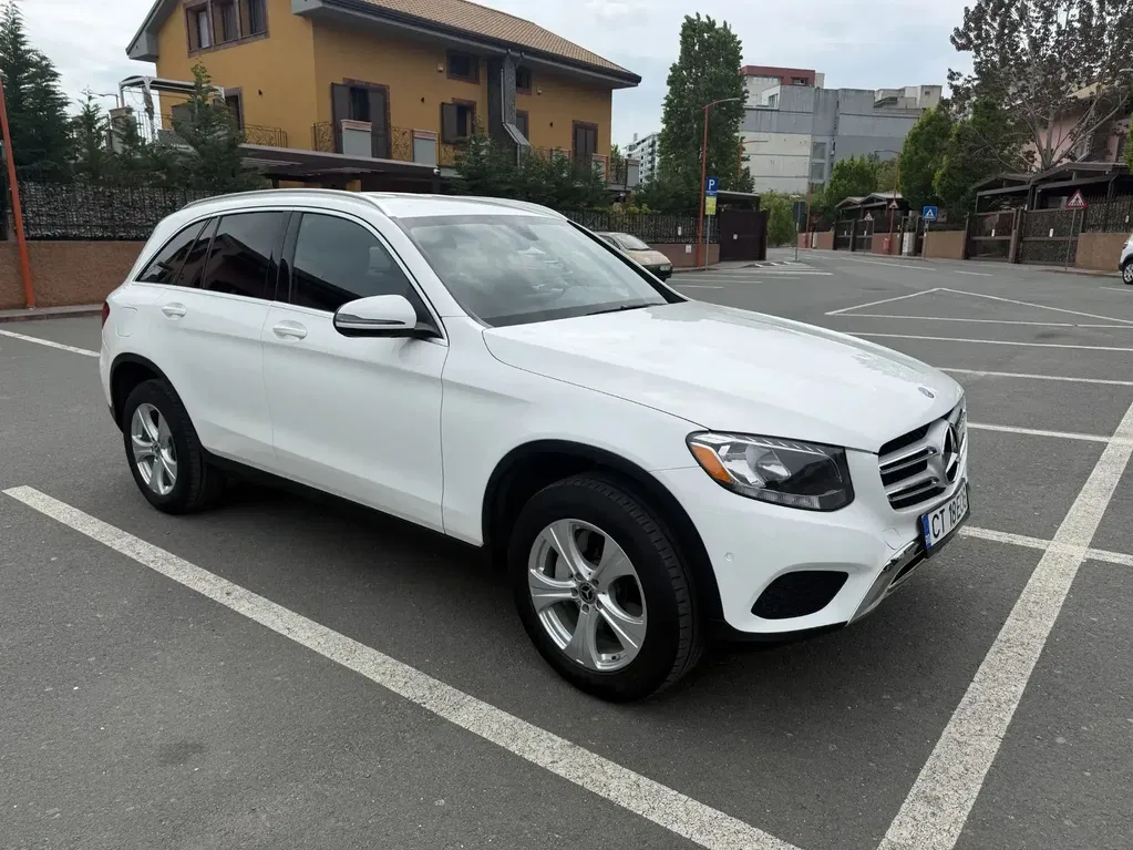 Fotografie: 2018 Mercedes-Benz GLC