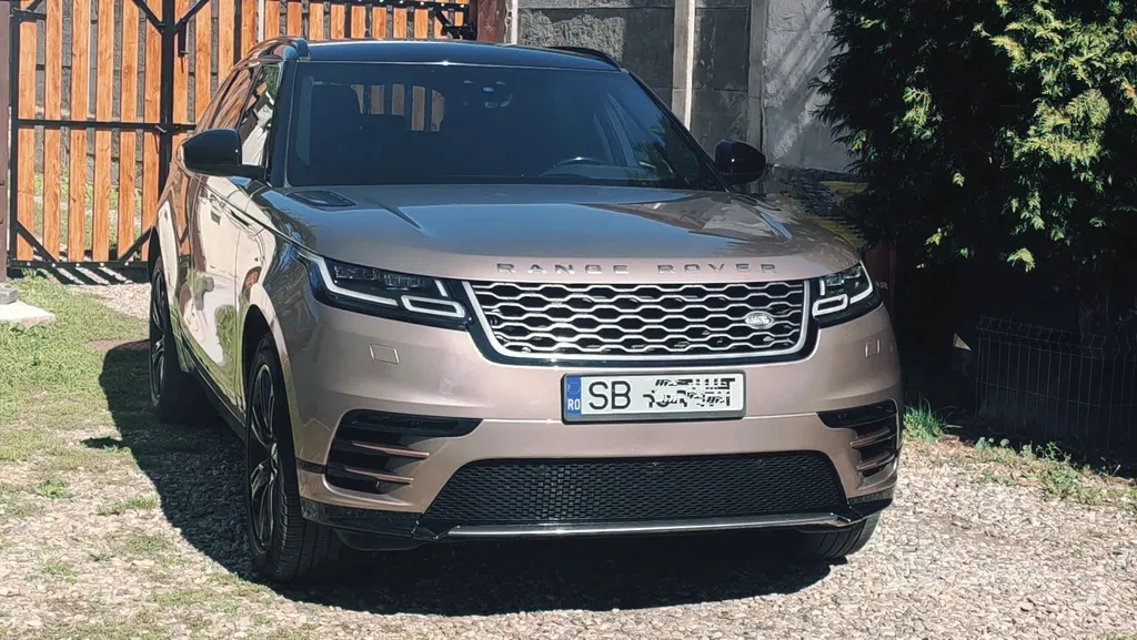Fotografie: 2018 Land Rover Range Rover Velar