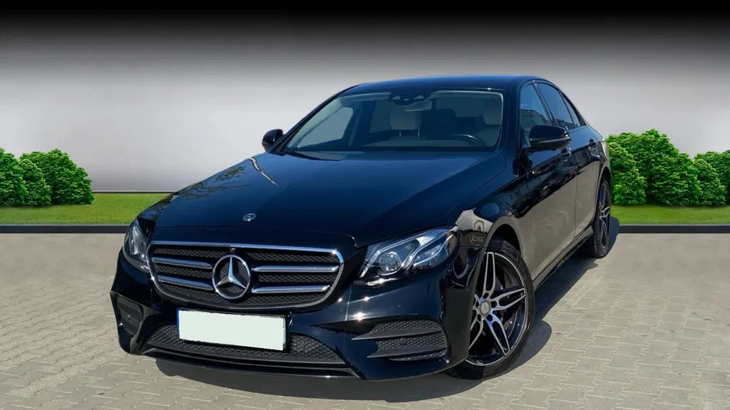 Fotografie: 2019 Mercedes-Benz E Class
