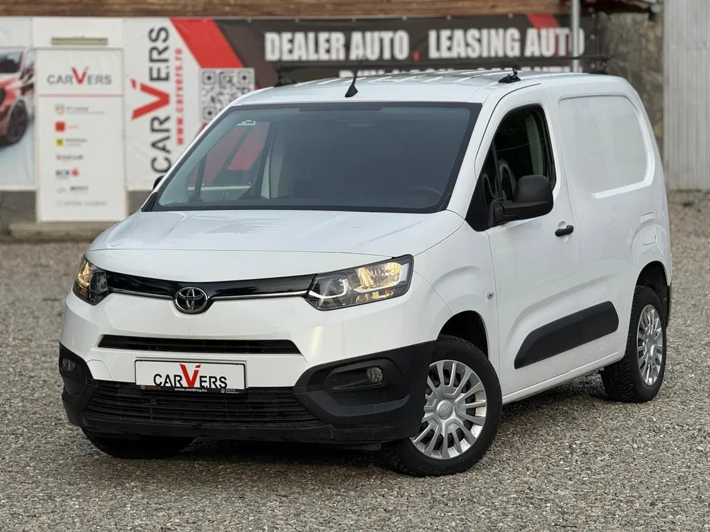 Fotografie: 2021 Toyota Proace