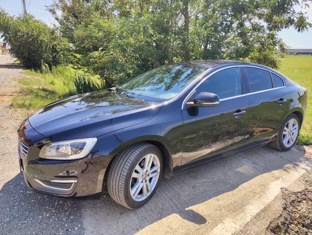 Fotografie: 2014 Volvo S60