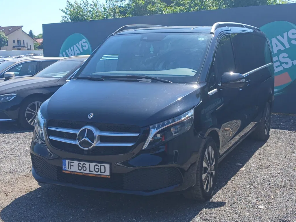 Fotografie: 2023 Mercedes-Benz V
