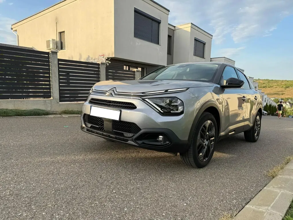 Fotografie: 2023 Citroen C4