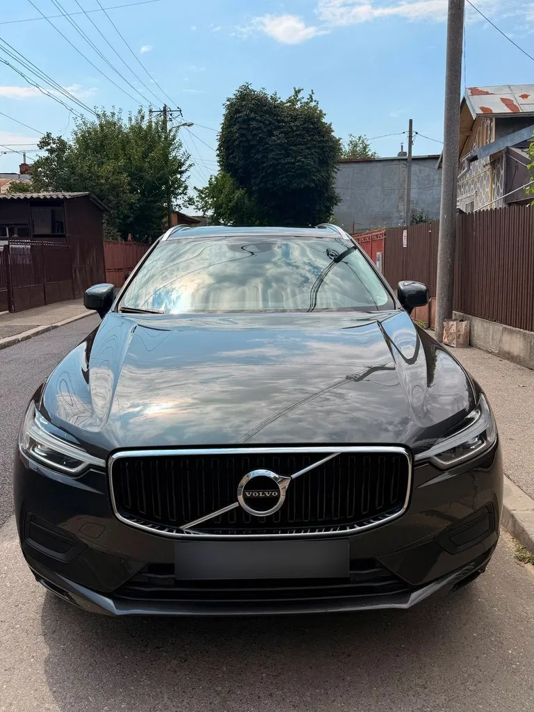 Fotografie: 2019 Volvo XC 60