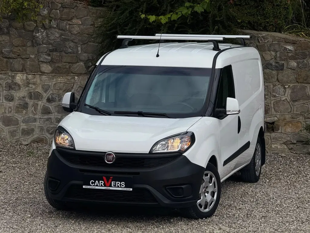 Fotografie: 2022 Fiat Doblo