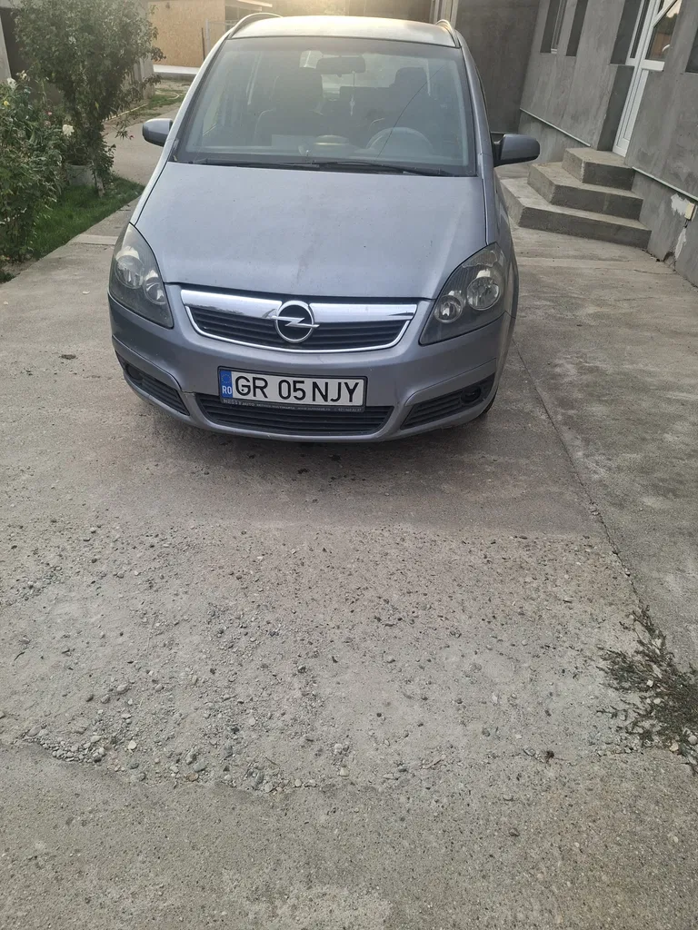 Fotografie: 2008 Opel Zafira