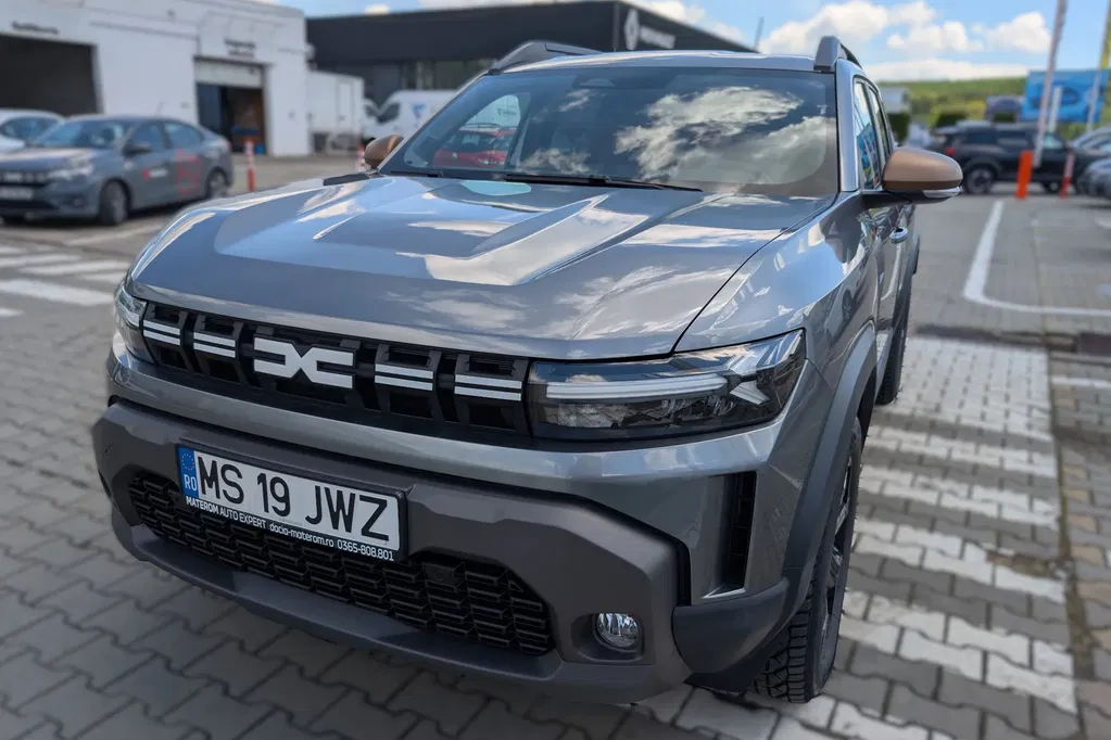 Fotografie: 2024 Dacia Duster