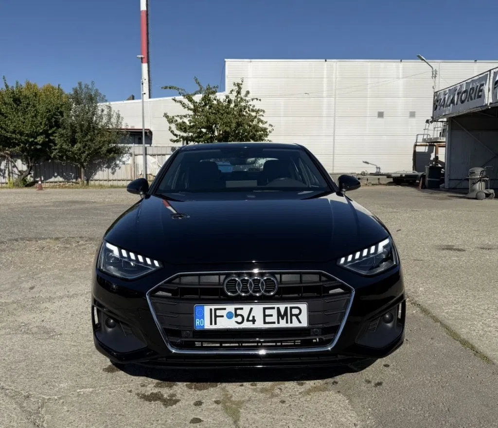 Fotografie: 2022 Audi A4 Limuzina