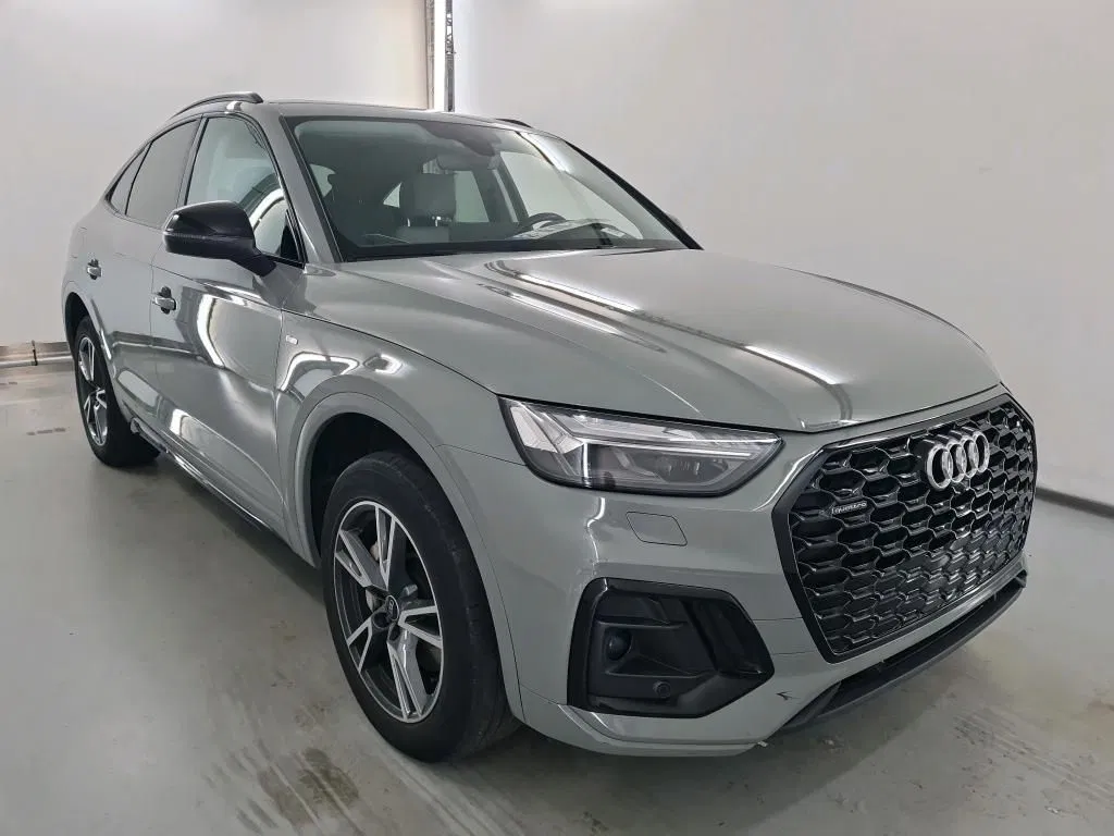 Fotografie: 2021 Audi Q5 Sportback