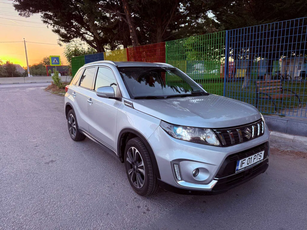 Fotografie: 2019 Suzuki Vitara