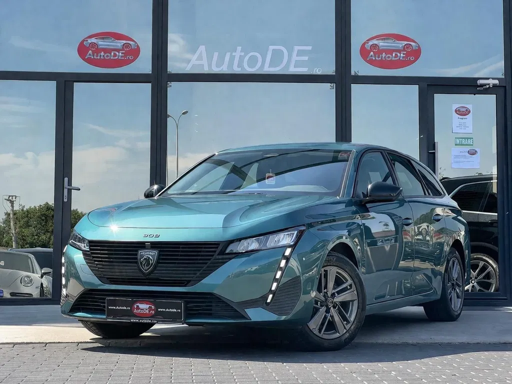 Fotografie: 2022 Peugeot 308