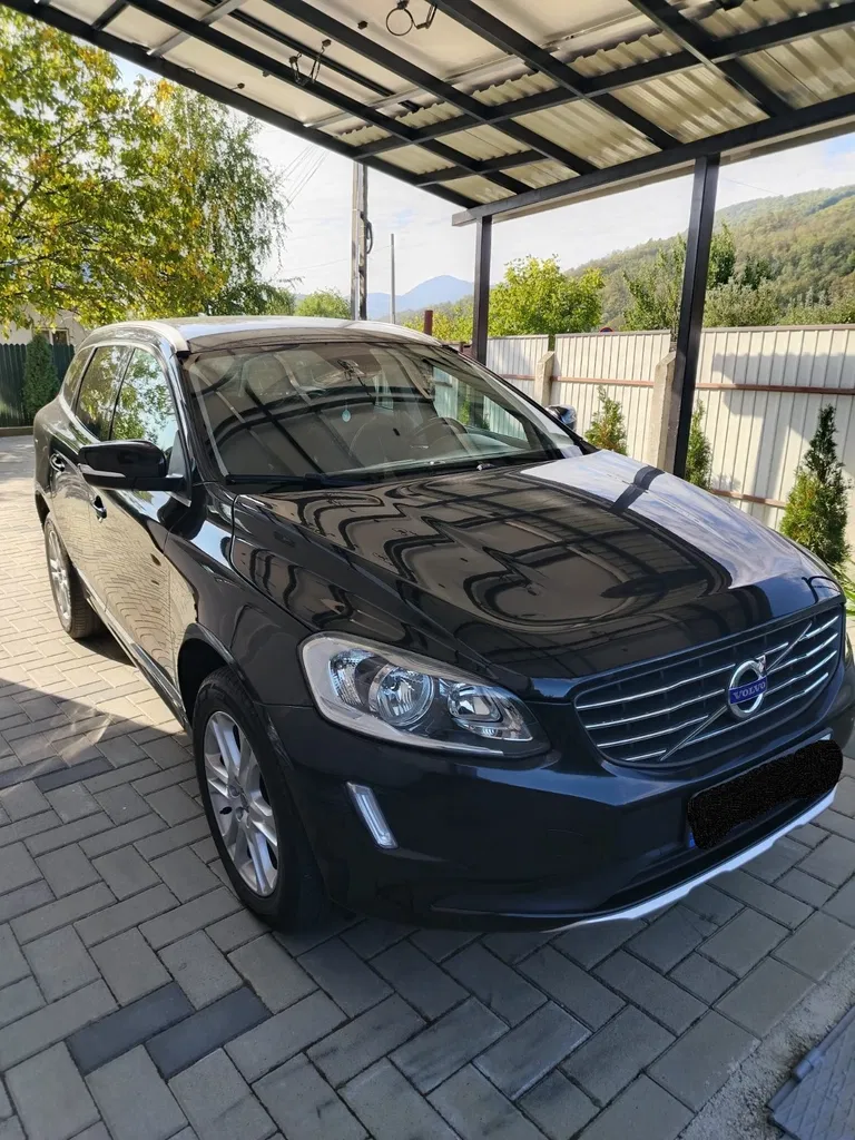 Fotografie: 2015 Volvo XC 60