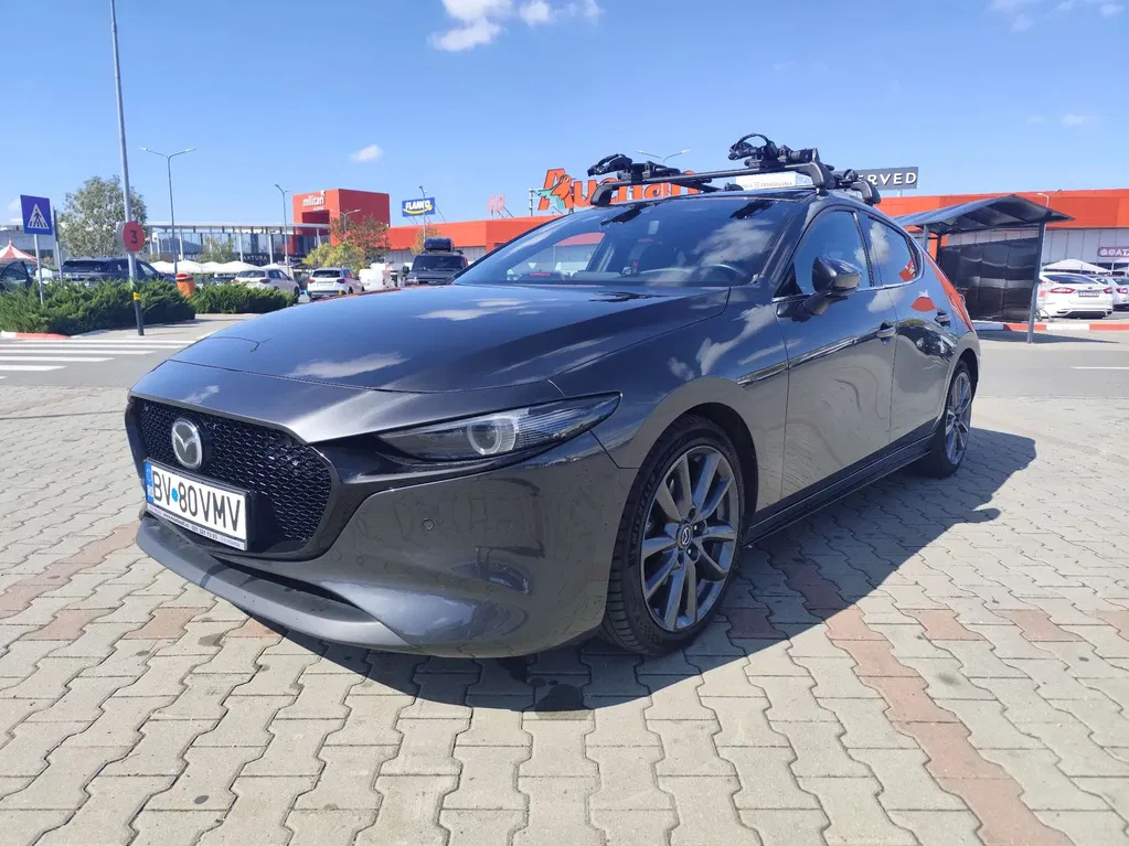 Fotografie: 2019 Mazda 3