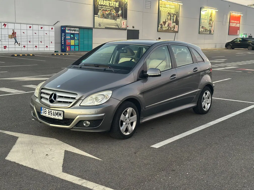 Fotografie: 2009 Mercedes-Benz B 200