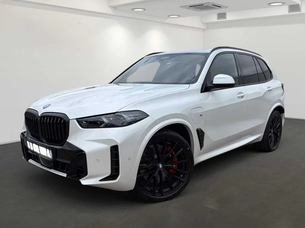 Fotografie: 2025 BMW X5
